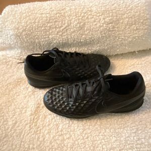 WOMENS NIKE Shoes 7.5